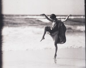 Modern dance luminary Anna Duncan dancing at the beach. Arnold Genthe was fascinated by the emotional expressiveness of modern dance and he tried to capture this in photographs.